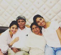 Sai husband